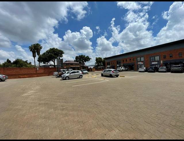 INDUSTRIAL PROPERTY TO RENT IN HENNOPSPARK